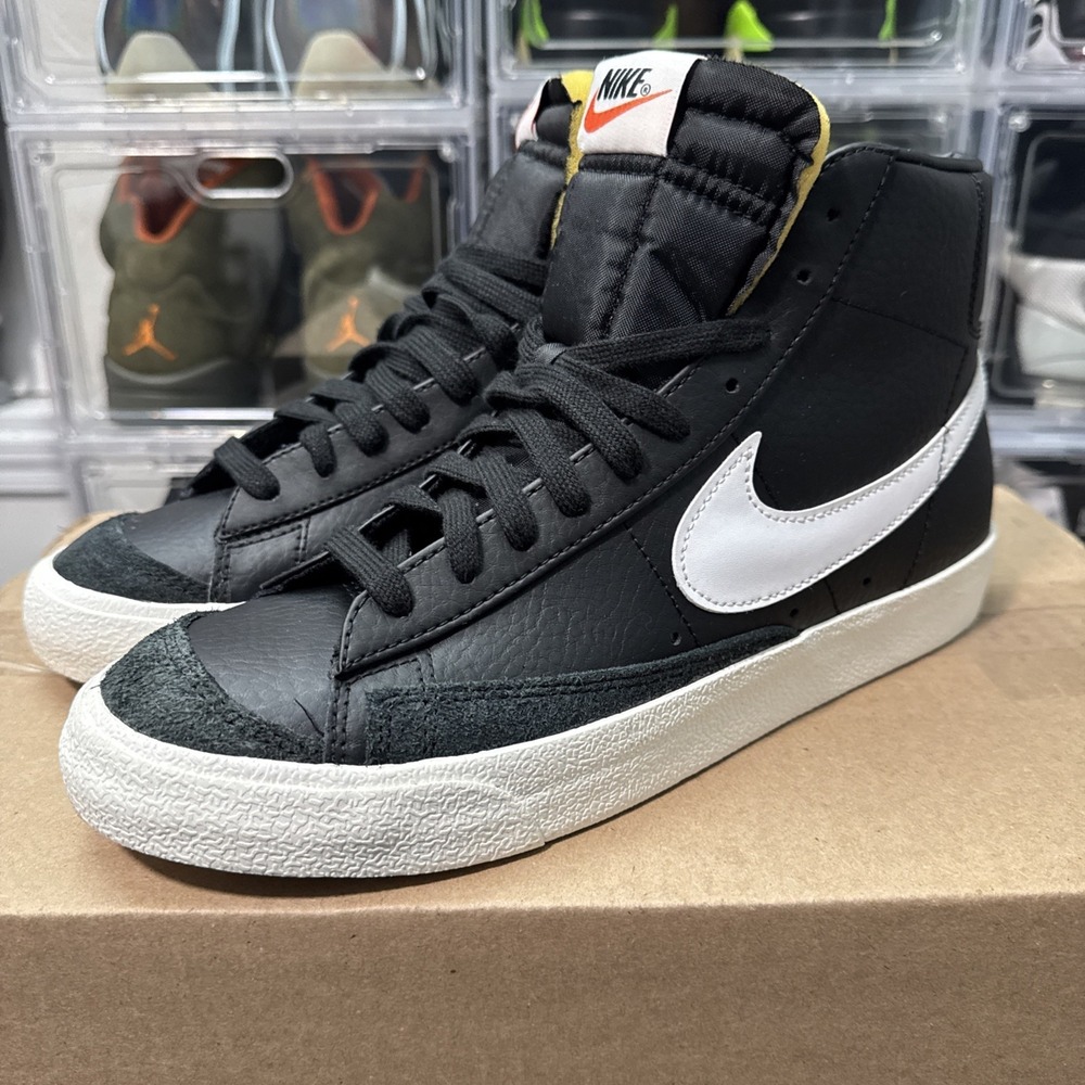 Nike Blazer Mid 77 Vintage Shoes Sz 9M or 10.5W Black Sail White Leather Retro